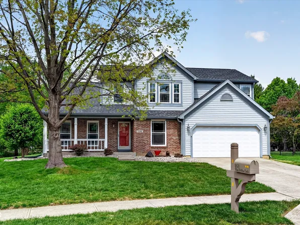 11150 Plum Hollow Cir, Fishers, IN 46037