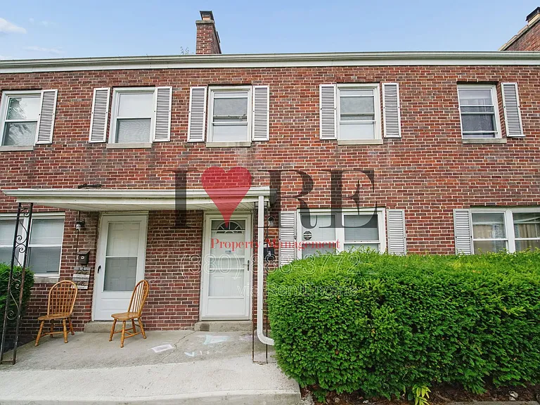 338C South Blvd — Photo 2