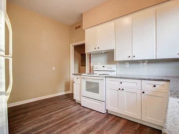 3rd image of 1003 E 15th Ave #A