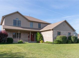 567 Harvest Ridge Dr, Avon, IN 46123
