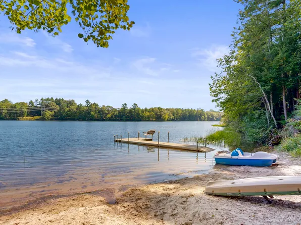 32 Spruce Lane, Hollis, ME 04042