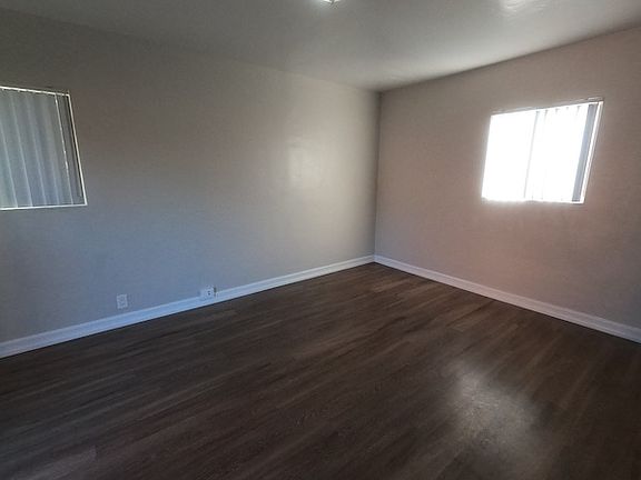 4th image of 1414 Roosevelt Ave