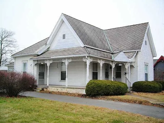 716 N State St photo 1