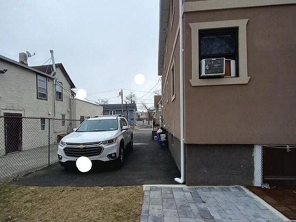 5th image of 13 Clinton Avenue