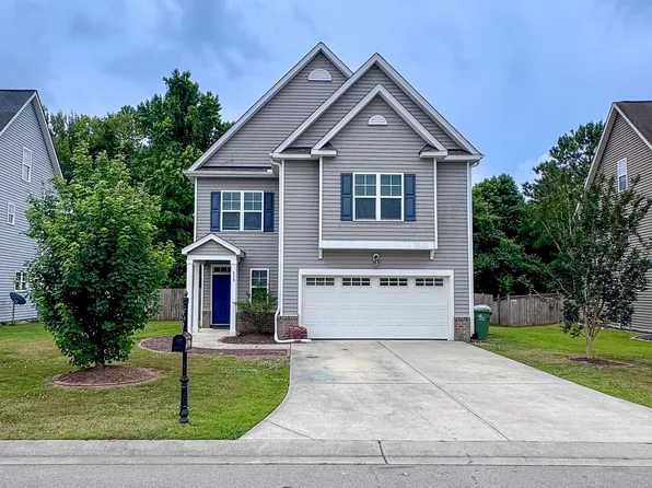 429 Bald Cypress Ln, Sneads Ferry, NC 28460