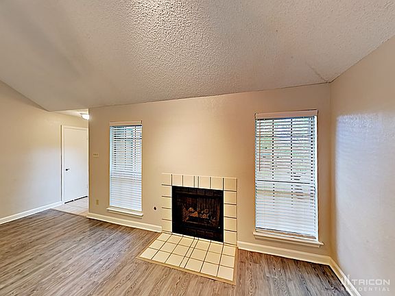 5th image of 303 Wilshire Ct