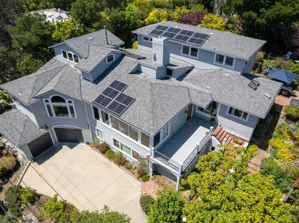 154 Los Robles Dr, Burlingame, CA 94010