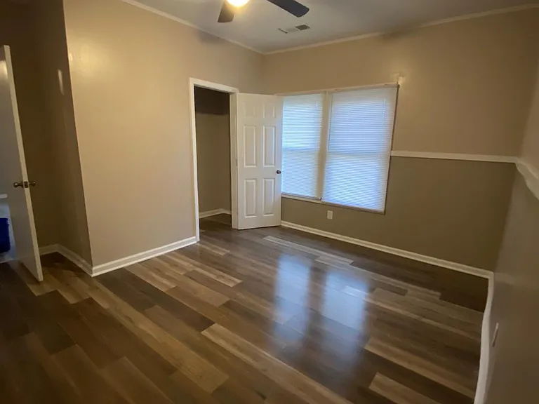 5122 School St — Photo 15