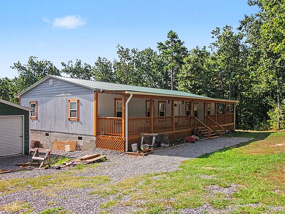 2nd image of 219 Forest Knoll Rd