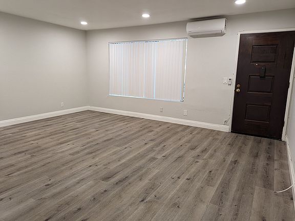 3rd image of 670 N Hill Ave APT 3