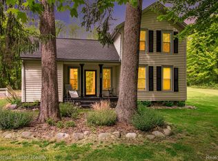 10780 McGregor Rd, Pinckney, MI 48169