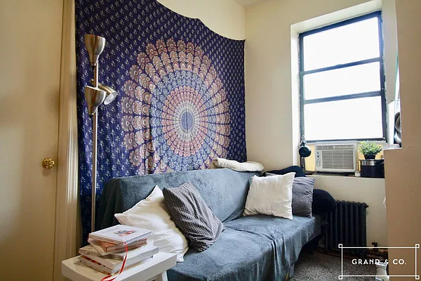 Rented by Grand & Co. | media 3