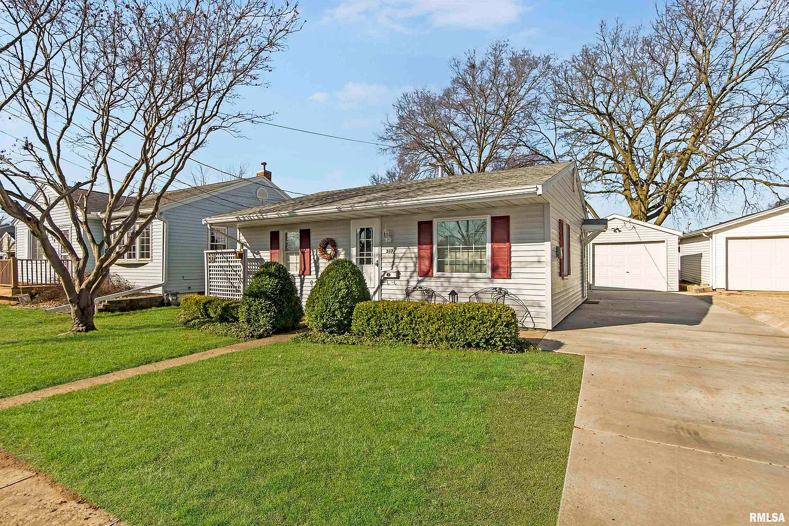 317 Barbara Rd photo 1
