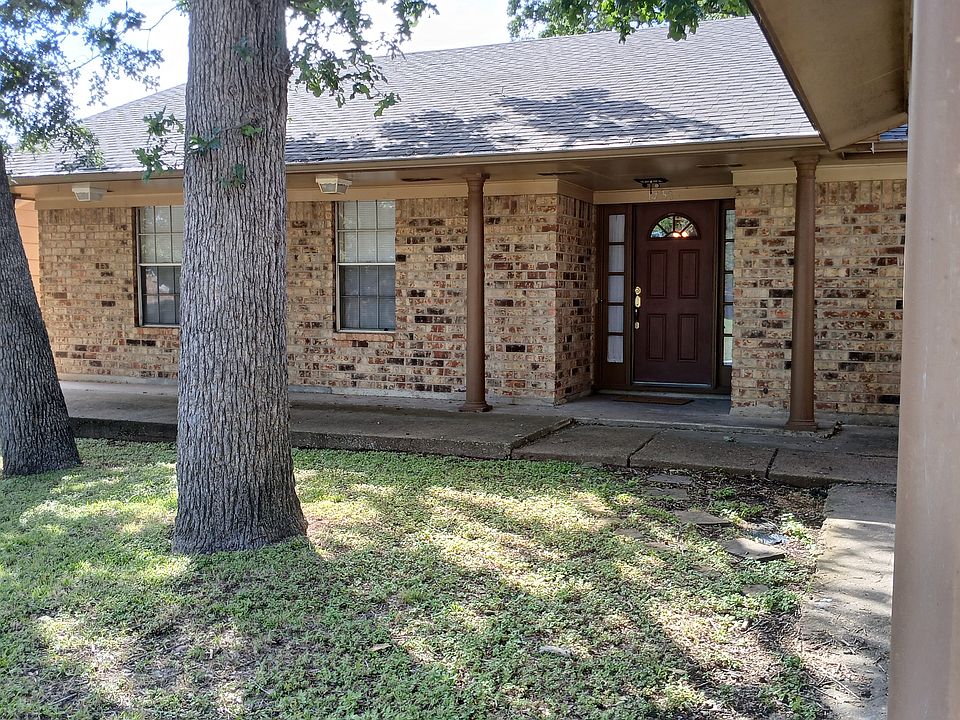 1st image of 1438 Magnolia Dr