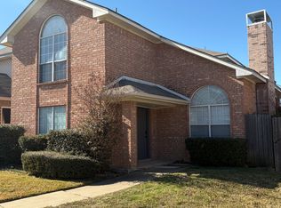 1409 Ranchview Ct, Carrollton, TX 75007