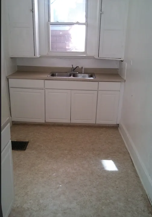 Kitchen Apt 2_10182018
