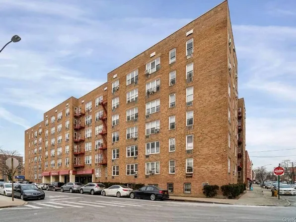 5921 Calloway St APT 4, Corona, NY 11368
