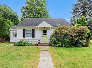 22470 Ireland Rd, South Bend, IN 46614