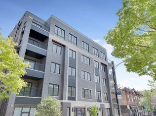 The Aura Apartments, Chicago, IL 60613