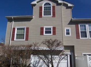 29 Witherspoon Ct #604, Morristown, NJ 07960