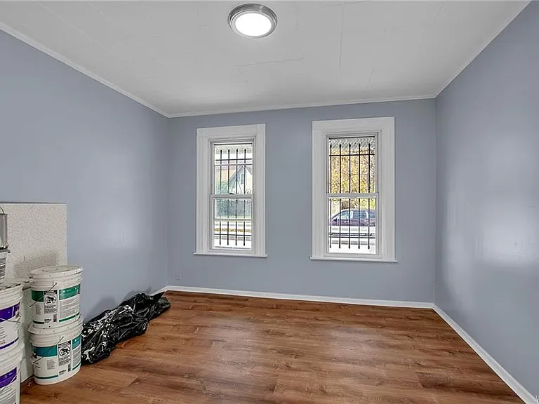 147 Gorton St — Photo 6