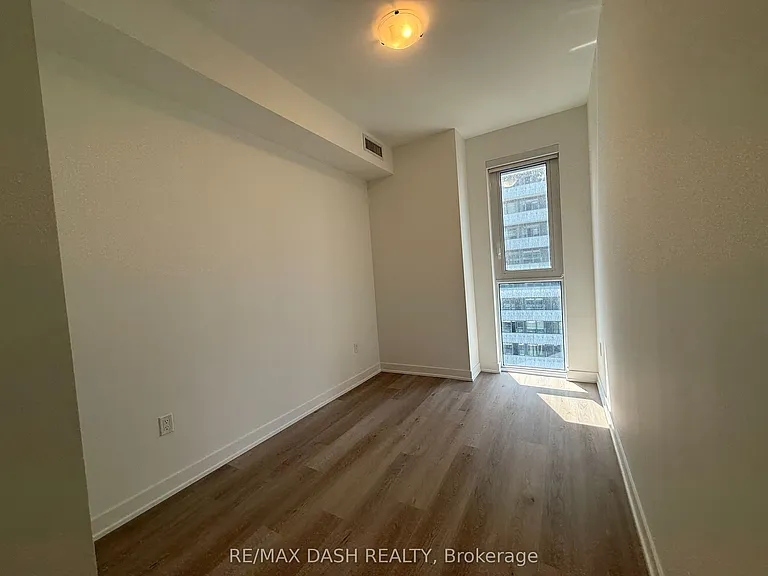 628 Church St #4602 — Photo 17