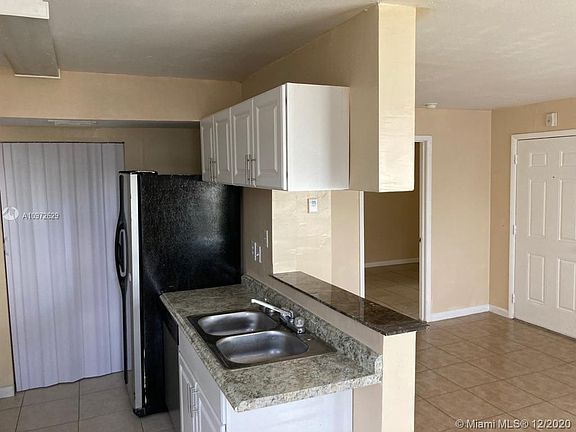 3rd image of 8705 NW 39th St #0