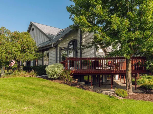 W176S7503 Harbor CIRCLE, Muskego, WI 53150