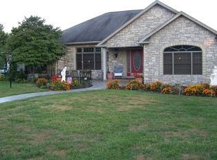 18 McPherson Dr, Washington, WV 26181
