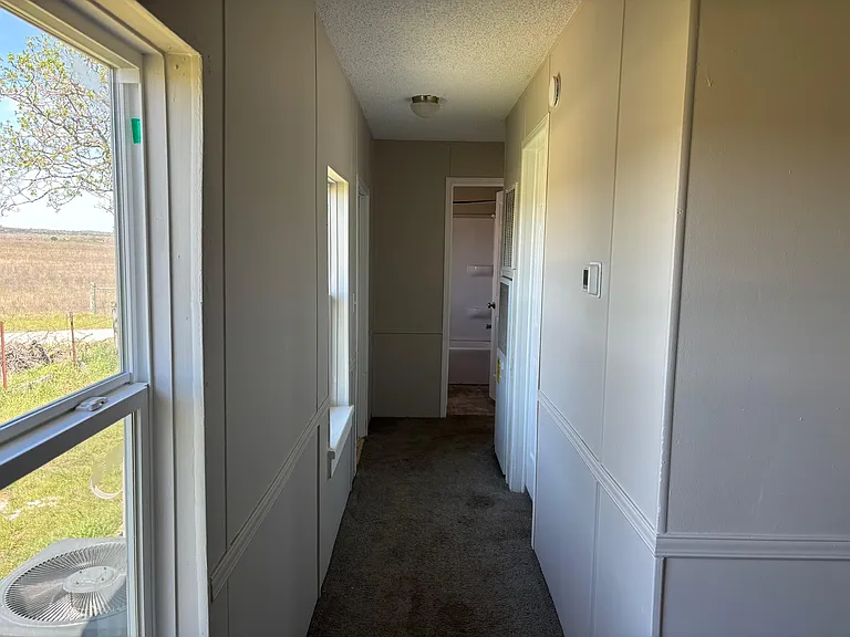 414 FM 969 — Photo 16