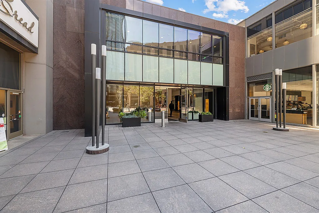 Fox Plaza — Photo 2