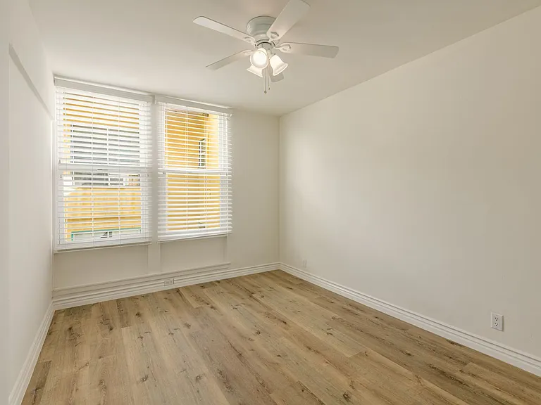 6871 Franklin Ave - Hollywood Cozmo — Photo 32