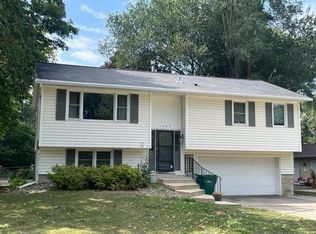 1469 6th Ave SW, Rochester, MN 55902