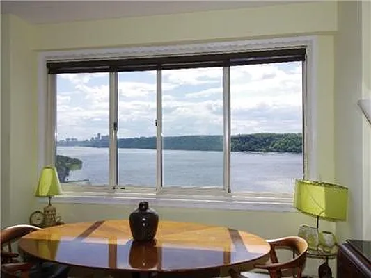 Sold by Exclusive Properties Sotheby's International Realty | media 36