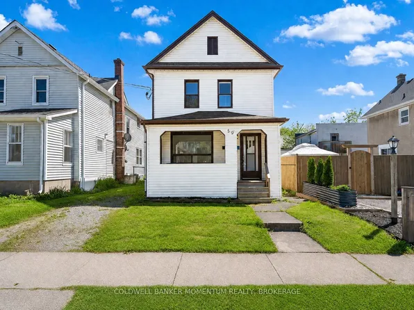 59 Asher St, Welland, ON L3B 4J2