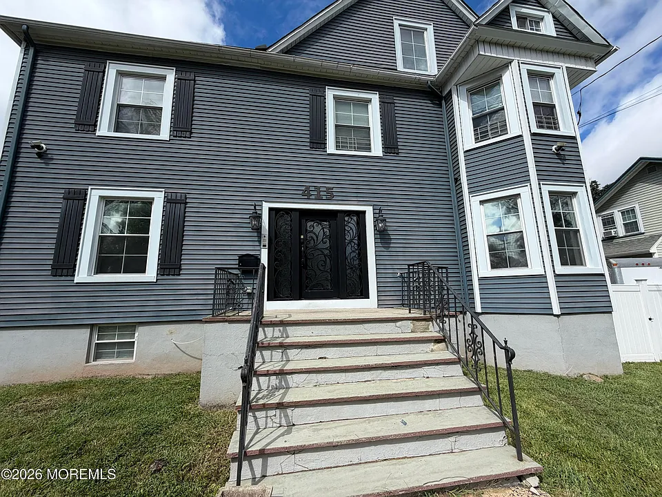 415 E 3rd Ave #2R