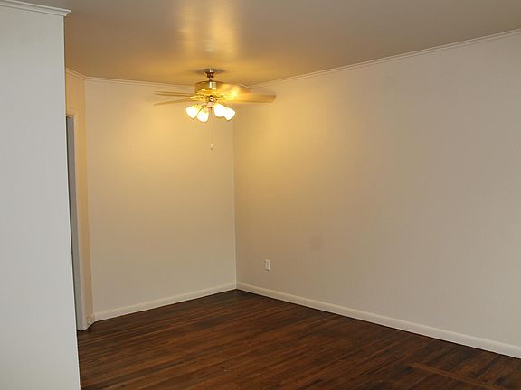 5th image of 576 S Norwood Ave