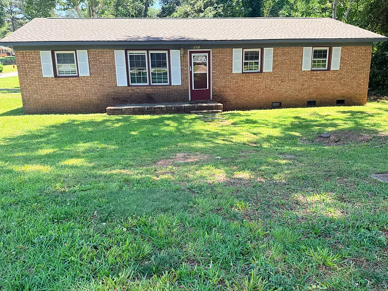 2621 Cedar Springs Dr — Photo 1