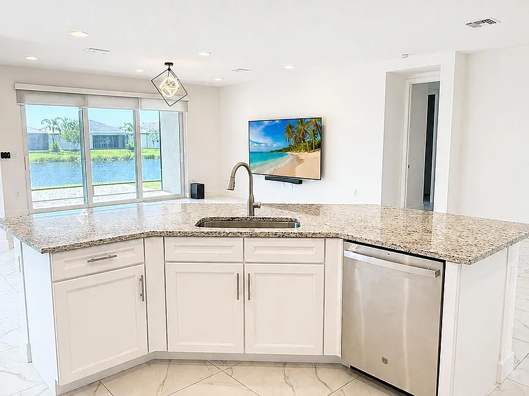 11765 SW Poseidon Way — Photo 7