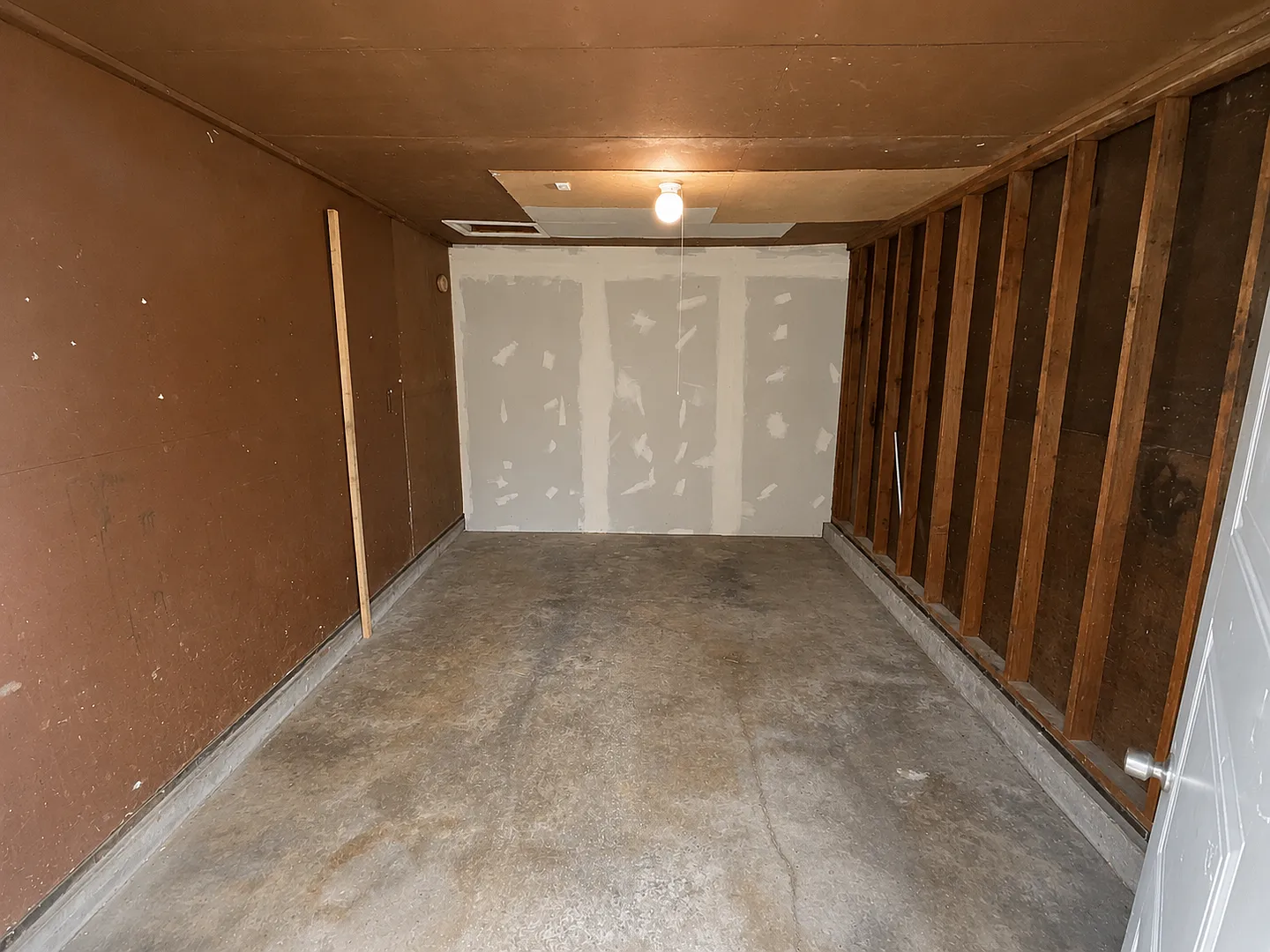For Lease — Photo 3