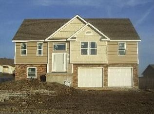 18417 Curry St, Gardner, KS 66030