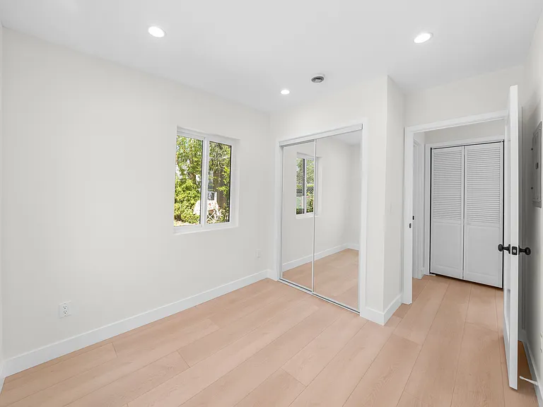 1029 N Glendale Ave #A — Photo 7