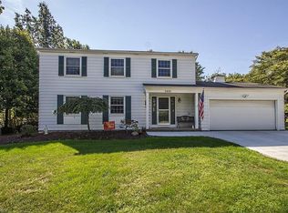 3485 Ridge Park Dr, Broadview Heights, OH
