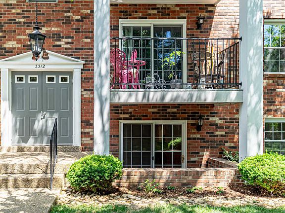 4th image of 3312 Colonial Manor Cir Unit 2B