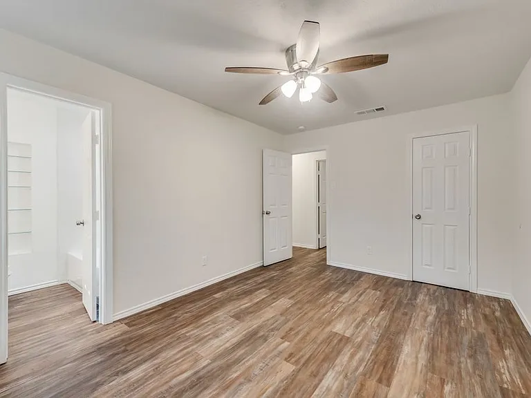 901 Hudson Dr — Photo 8