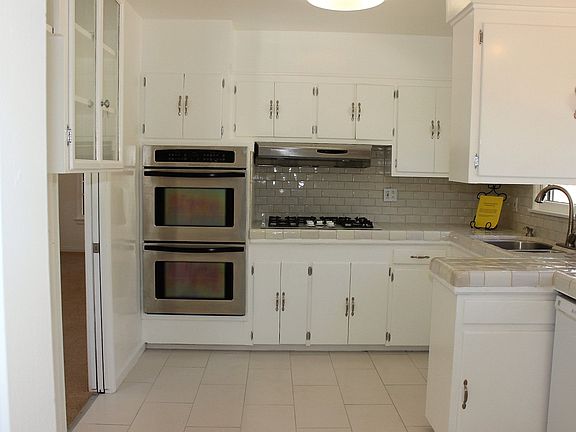 3rd image of 22110 De La Osa St