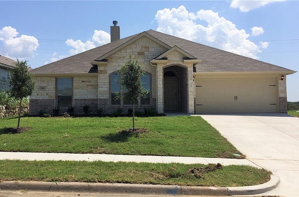 1st image of 218 Jennie Marie Cir