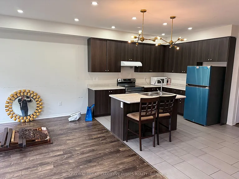 8080 Blue Ash Ln — Photo 2