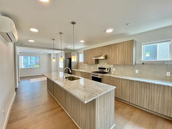 3rd image of 1411 158th Ct NE #9.1
