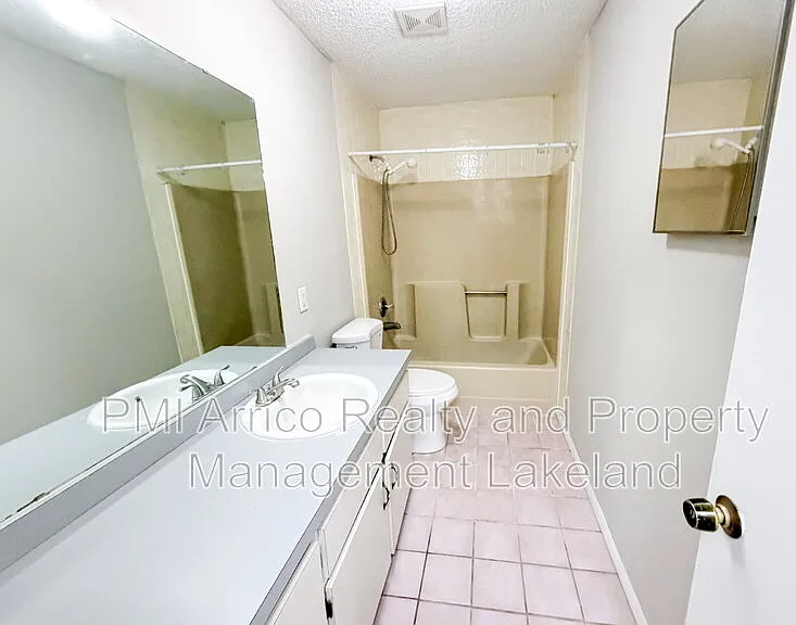 670 Garden St W — Photo 4